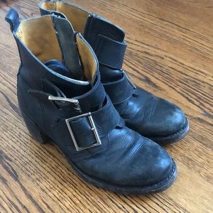Frye boots Size 8 1/2